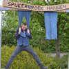 Spijkerbroek hangen