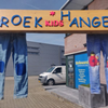 Spijkerbroek hangen kinderen